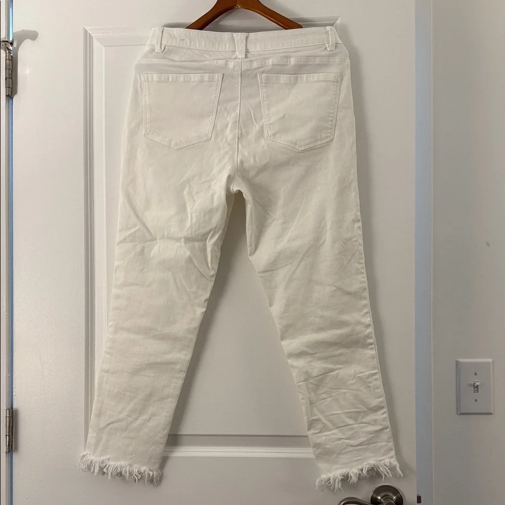 Democracy White Ankle Jeans with Frayed Hem - Picture 3 of 4